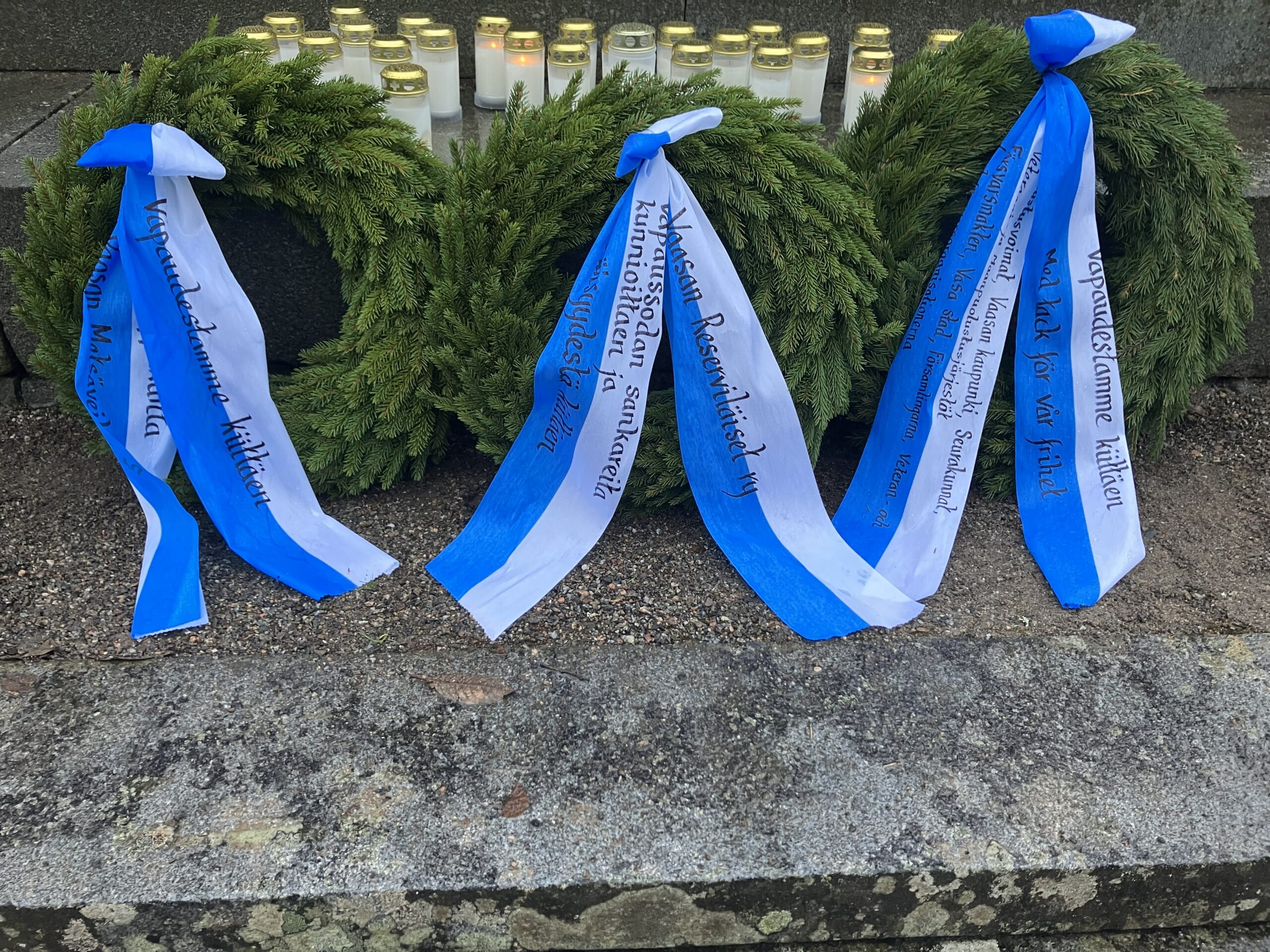 Itsenäisyyspäivä 2025 Vaasan Reserviläiset Seppeleet